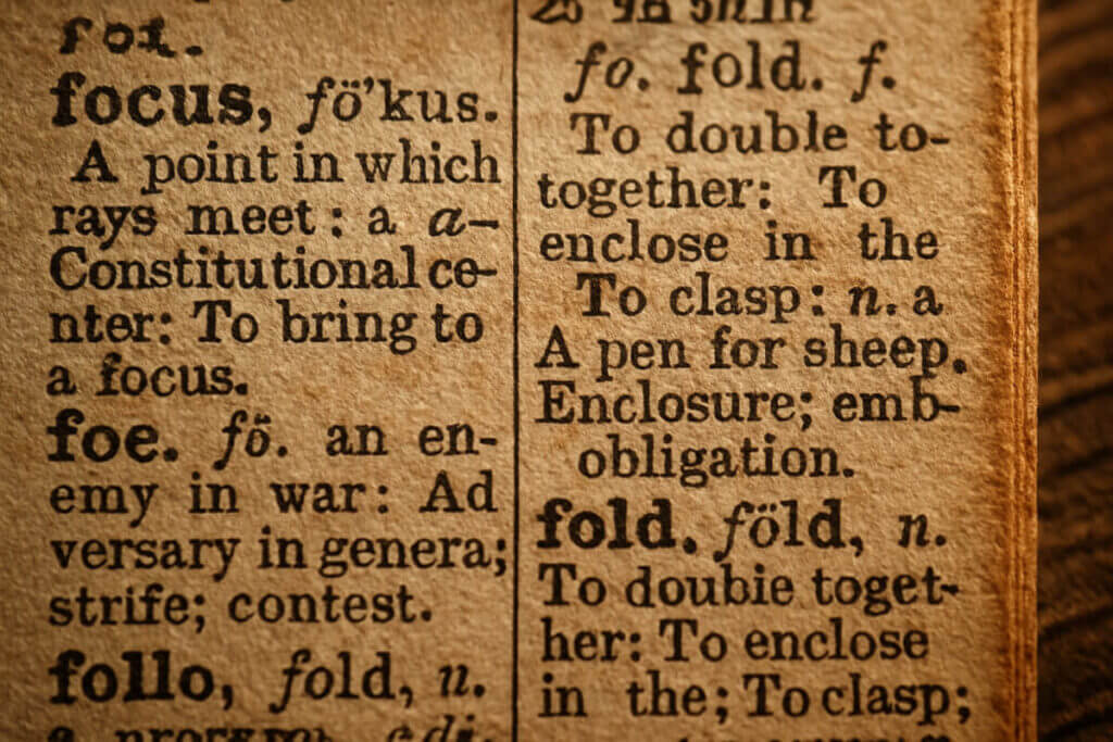 Pagina di un dizionario antico per la ricerca nella lista nomi italiani.